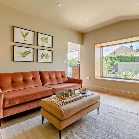 2 Bed In Oc-92946 Holiday home Helmsley