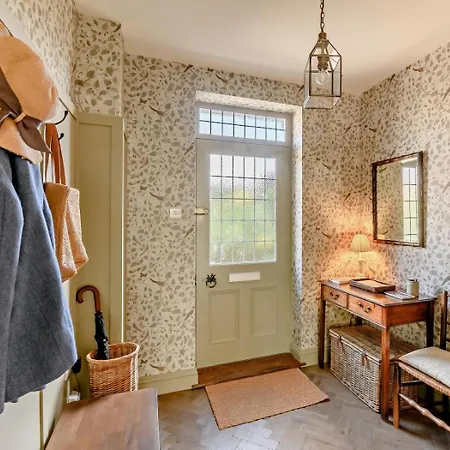2 Bed In Oc-92946 * Helmsley